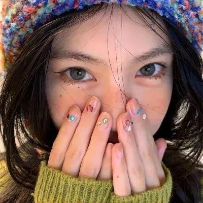 亲吻的人们